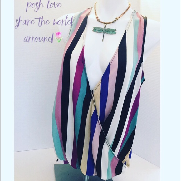 Label🌷Striped top size medium - Picture 1 of 8